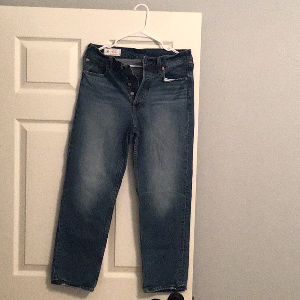 Gap Women’s cheeky straight high rise jeans